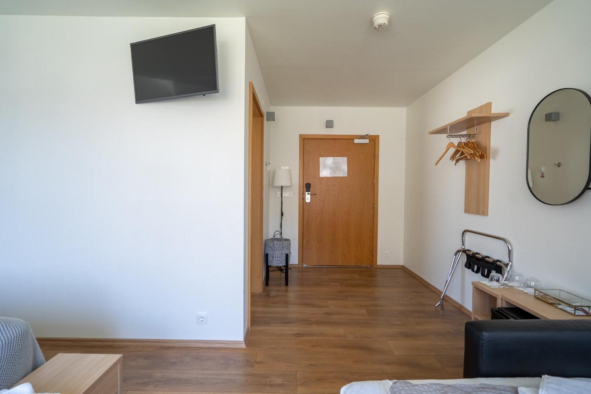 Hotel Eskifjoerthur Buitenkant foto