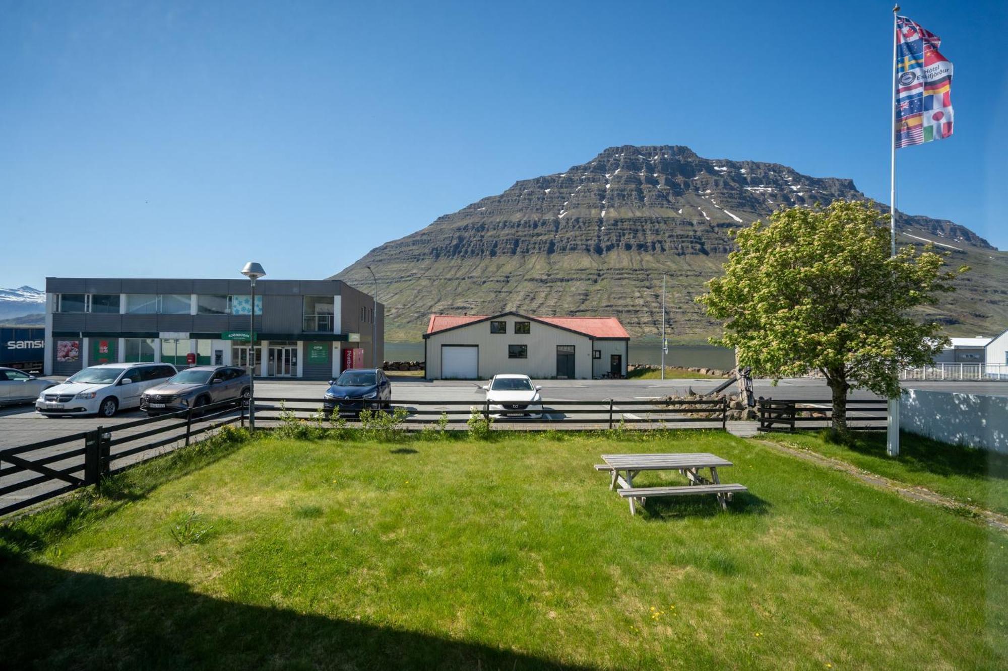 Hotel Eskifjoerthur Buitenkant foto